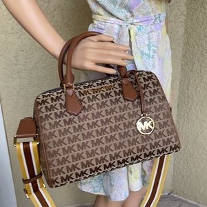 Michael Kors 35T9GBFU3J Bedford Large Duffle Ebony
